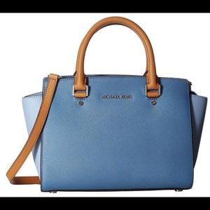 Michael kors Selma medium authentic